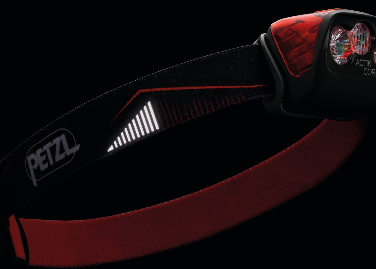 Linterna Actik® Core 450