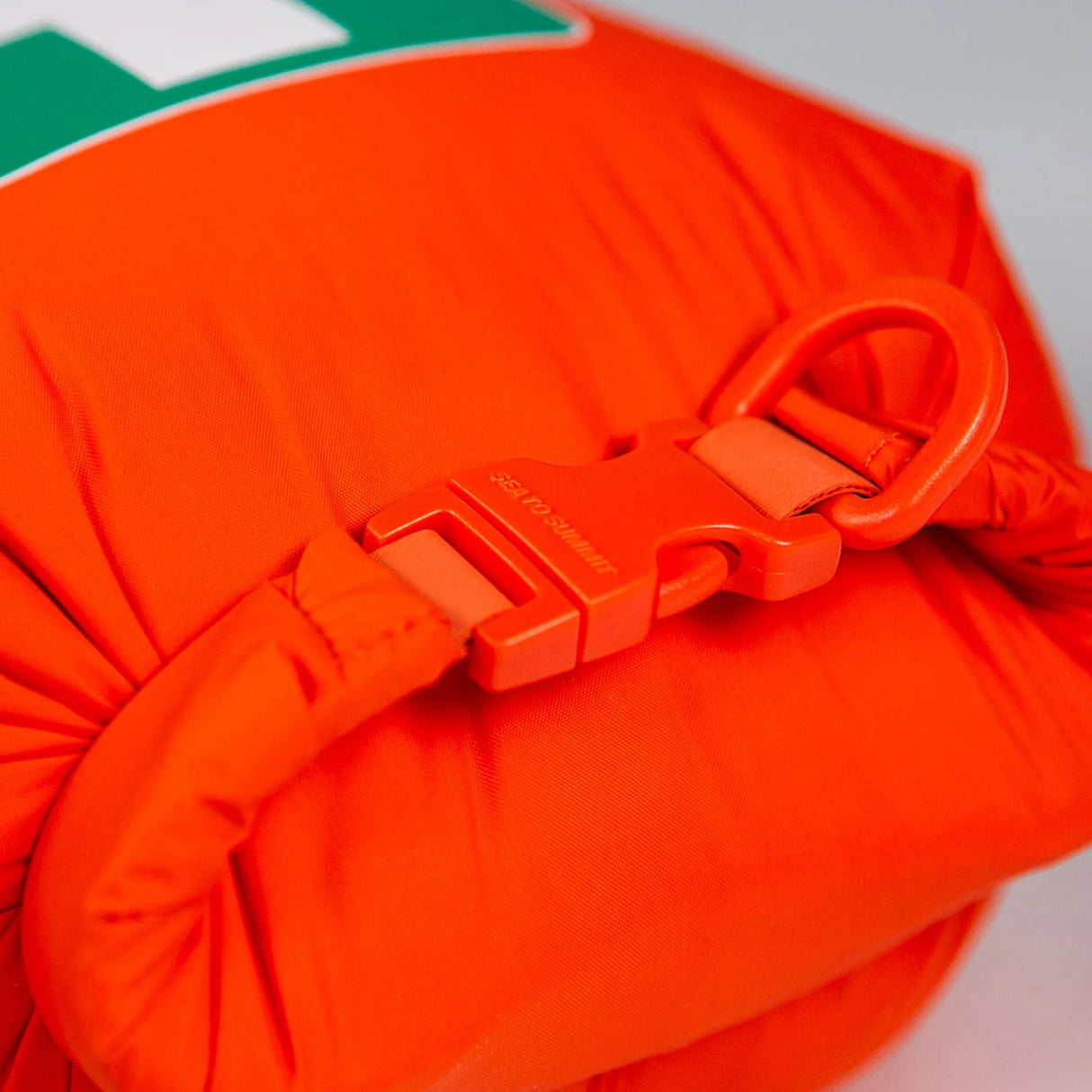 Botiquín Bolsa Seca First Aid 1 litro (Sin Apósitos)